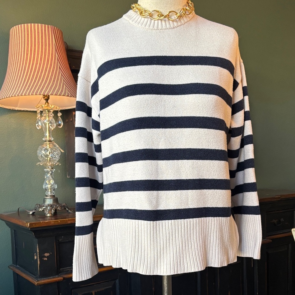 Preppy Stripped Women's Zara Sweater ✨